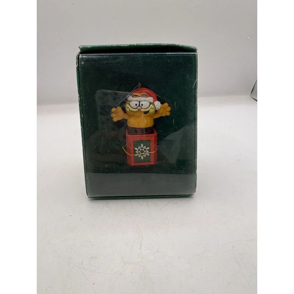 Vintage 1978 Enesco Garfield Ornament CAT IN THE BOX 56189 NIB
